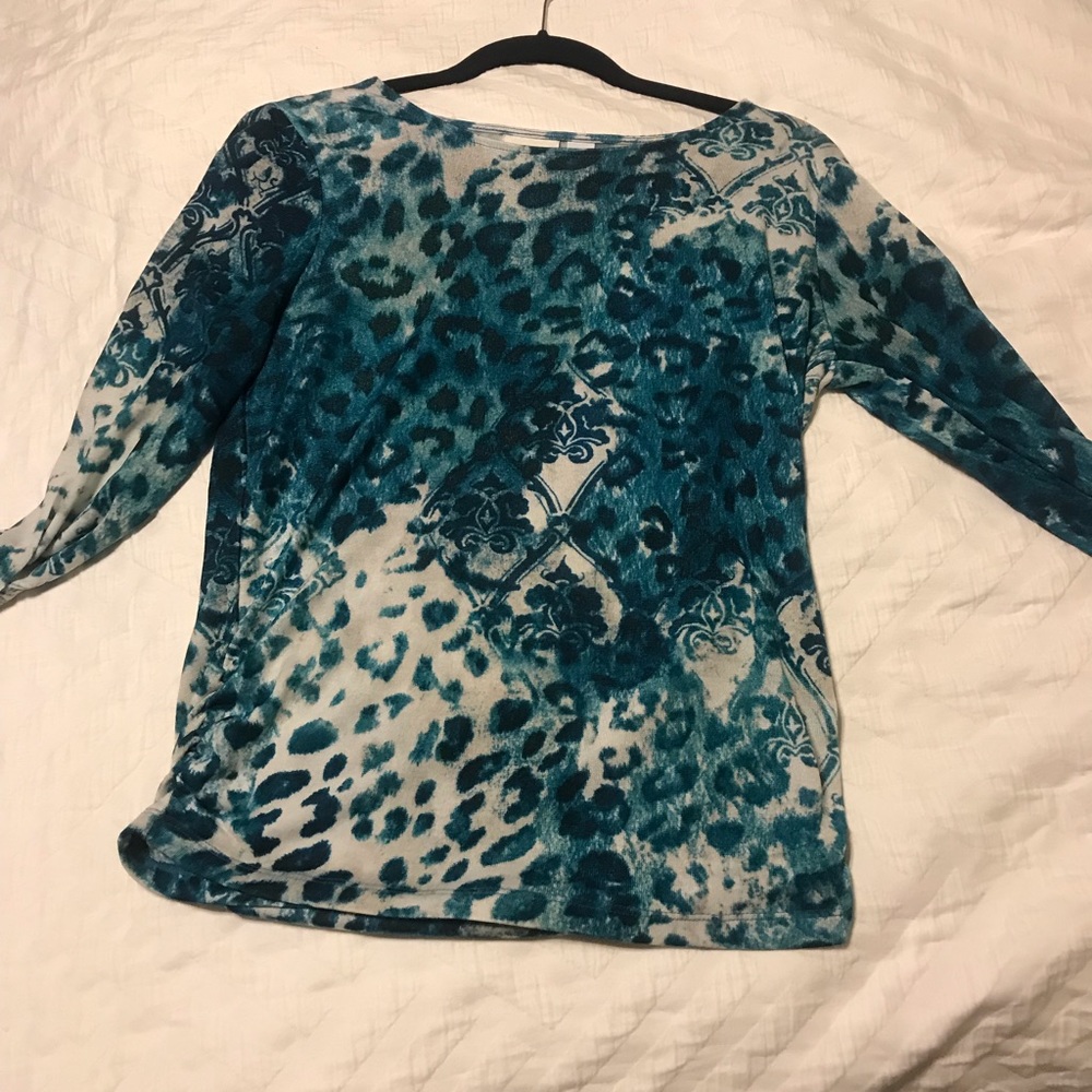 Chico’s size 1 shirt